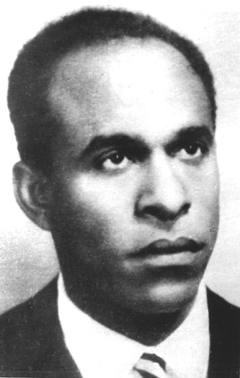 Frantz Fanon. The wretched of the earth